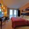 ROYAL BEACH HOTEL apartment