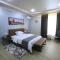 CHlNOR HOTEL