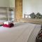 BONDENI BEACH HOUSE