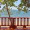Kohjum Seafront Resort - كو جوم