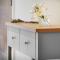 Bridge House Apartment. Luxury and cosy self contained apartment.