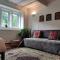 Beautiful quiet room in the heart of Holmfirth