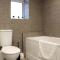 Abingdon - Private Flat with Parking 09