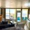 Sea Dreams - Beachside 1 bedroom at Symphony Beach