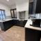 Luxury Cromer cottage with hot tub & log burner in Town