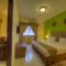 Hyde Park Hotel