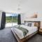 Ocean Dreams On Airlie - Premiere
