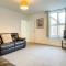 Spacious 2-bed Apartment in Crewe by 53 Degrees Property, ideal for Business & Professionals, FREE Parking - Sleeps 3 - Crewe