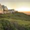 Baby Whale Bliss - Beachfront House