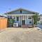 Charming Craftsman Cottage with Garden and Hot Tub! - Fullerton