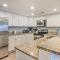 Ocean City Condo Spacious Balcony, Walk to Beach! - Ocean City