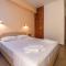 Ionis Hotel