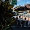 Oscars Hotel and Cafe Bar