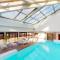 THE POOL HOUSE Cannes