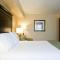 Holiday Inn Express Hotel & Suites Woodland Hills, an IHG Hotel - Woodland Hills