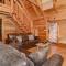 Yogis Lair, Hot Tub, Foosball, WIFI, 1089 FREE tickets each paid day
