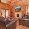 Yogis Lair, Hot Tub, Foosball, WIFI, 1089 FREE tickets each paid day