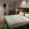 Country Inn & Suites by Radisson Chandigarh Zirakpur - Chandigarh