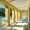 Colleton Great House
