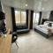 Yebs Hotel