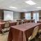 Comfort Inn & Suites Geneva- West Chicago - Geneva