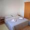 Cosy apartments 100 m from the beach - Dobropoljana