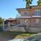 Sunshine summer house