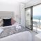 1002 Bermudas - by Stay in Umhlanga