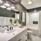 Branson West Condo with Balcony and Resort Amenities - 布兰森西