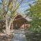 Blue Jays Nest Cabin by Amish Country Lodging