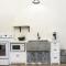Farmhouse Suites by Amish Country Lodging
