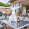 Luxury boutique style lodge with hot tub