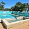Emthree Seaside Apartments