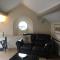 Cottage - Sleeps 4 - Pets Ok - Garden - Parking