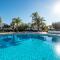 Beach Praia - Sleep 5 - Pool - Free wi-fi - Air Con