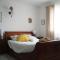 Holiday Home in Pertuis with Private Pool