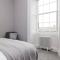JOIVY Luxurious Apt on Notable George Street - Edinburgh