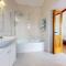 Luxury 5 Bed House private pool and Sea View Nerja