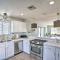 Charming Phoenix Home with Patio about 3 Miles to Dtwn! - فينكس