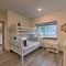Sanderling Sea Cottages, Unit 6 with Beach Access!