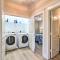 Breezy Galveston House with 2 Decks and Ocean Views! - 加尔维斯敦