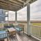 Breezy Galveston House with 2 Decks and Ocean Views! - 加尔维斯敦