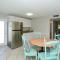 Canal 315 - Right in Siesta Key Village!