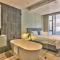 Luxury 2 Bedroom with balcony