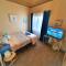 WOODY Pt - AMAZING 1970s SHARE HOUSE BY THE SEA-4 rooms available!