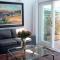 Camps Bay Loft with Stunning Mountain and Ocean Views - Kapské mesto