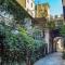 Spanish Steps Victoria Apartment