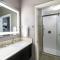 Staybridge Suites - Houston IAH Airport East by IHG - Humble