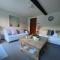 Apple Cottage - Central Frome - Outdoor Space