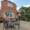 Holly Cottage - Stratford-upon-Avon